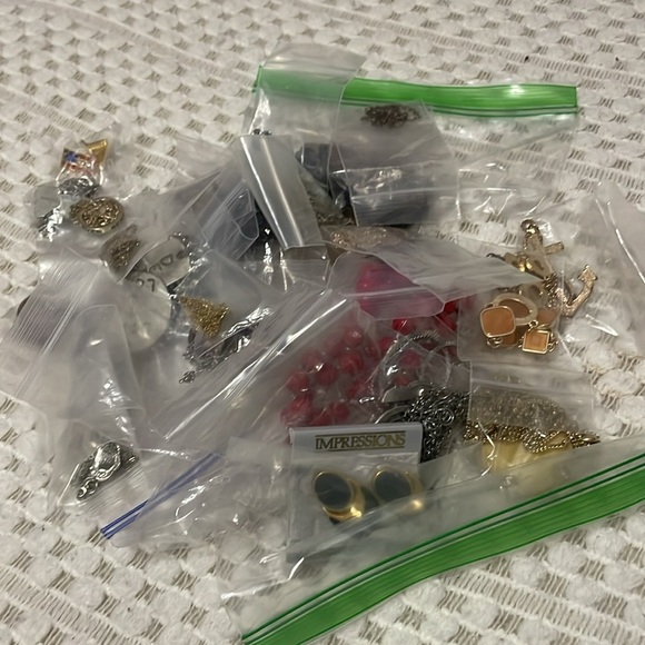 Mixed Jewelry Mystery Box - 10 Pieces! - Picture 2 of 2